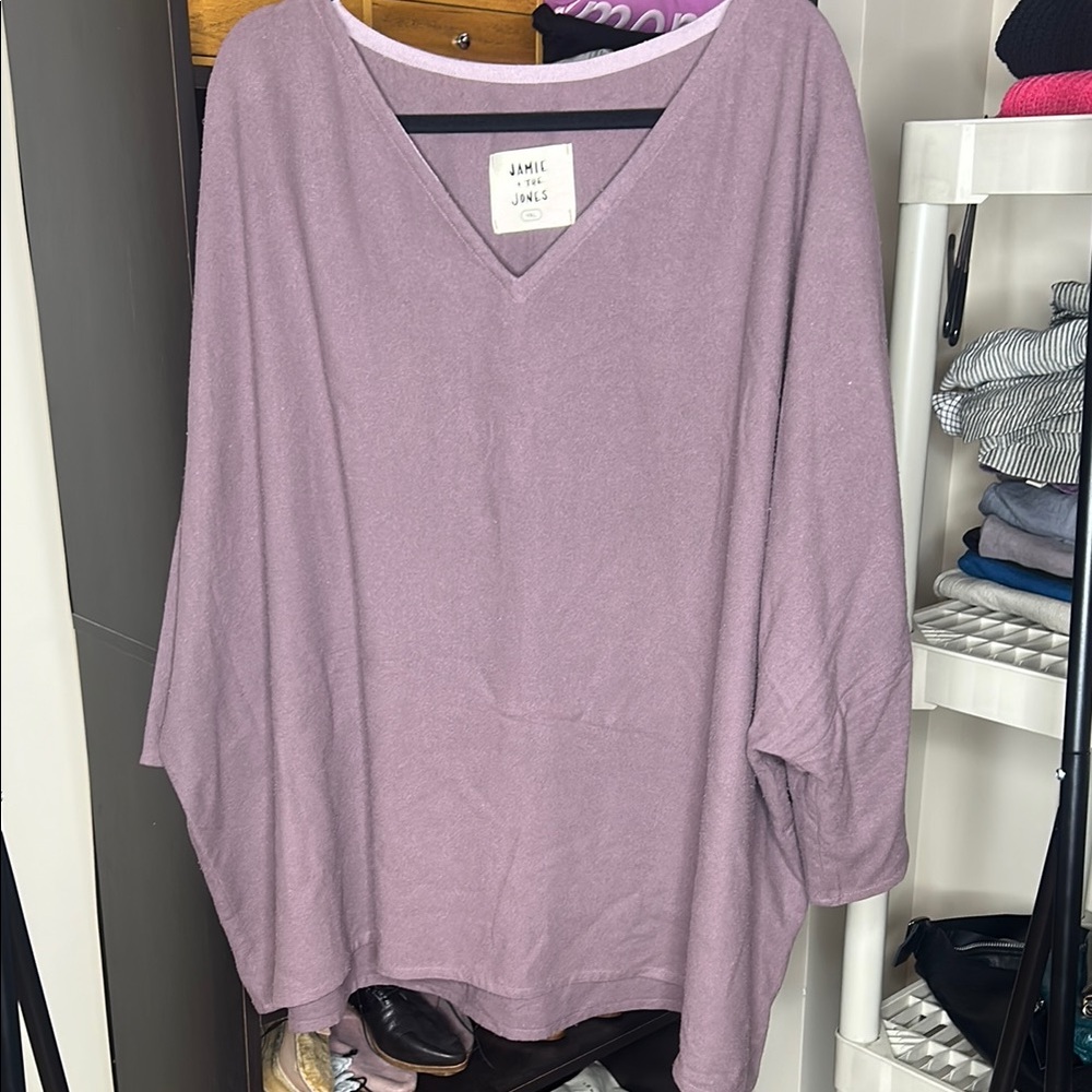 Jamie + The Jones T Top with v neck darker mauve